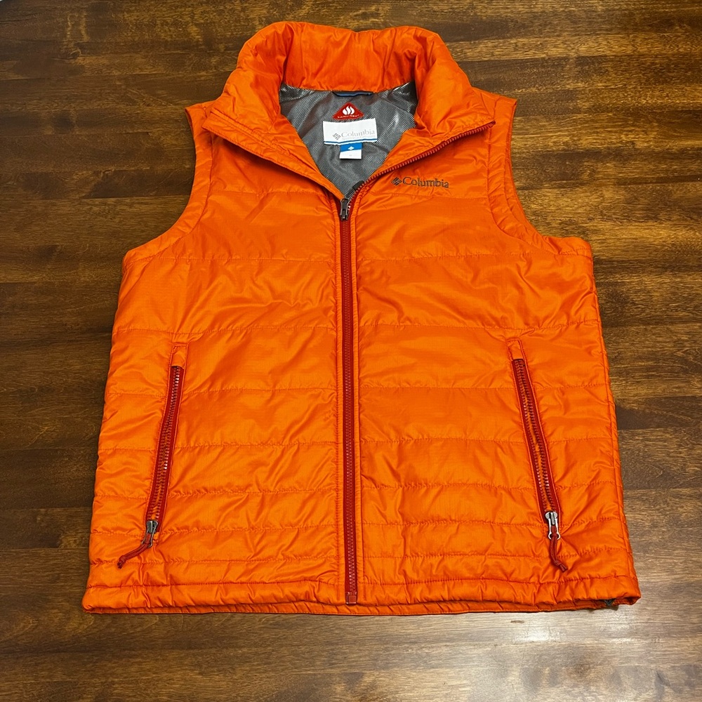 Columbia Omni-Heat Puffer vest. Men’s Medium. Rare Color Orange.
